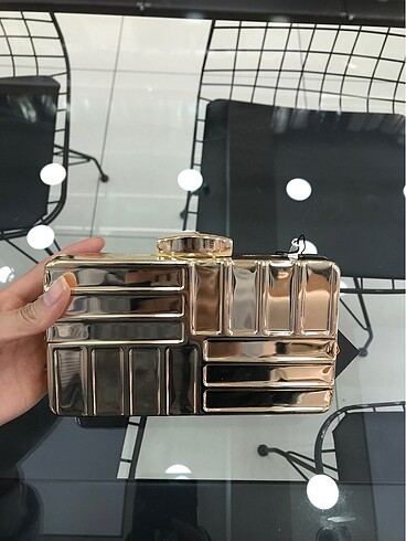 Gold metalik model çanta