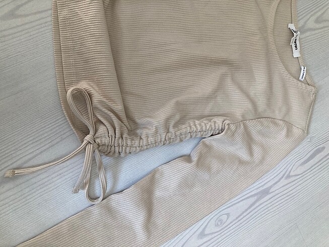 Koton Büzgülü crop