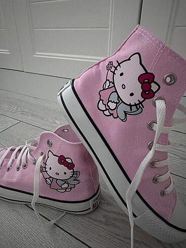 Hello kitty converse
