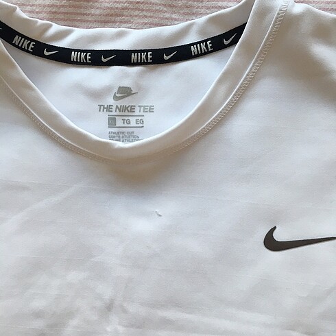 Nike Nike beyaz crop