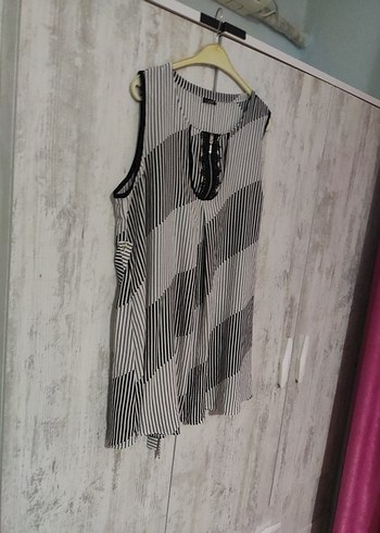 xxl Beden Zebra Desenli V Yaka Uzun Kolsuz Tunik