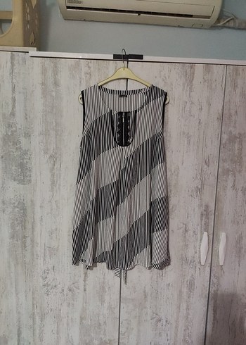 Zebra Desenli V Yaka Uzun Kolsuz Tunik