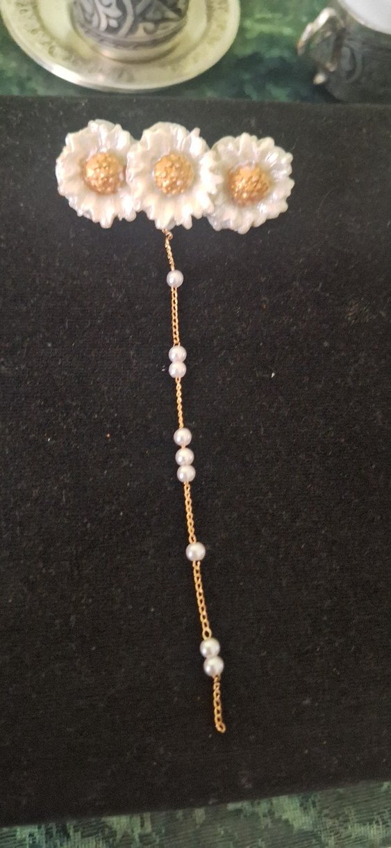 Beyaz papatya boncuk zincirli el yapimı iki taraflı saç tokaları - Görsel 2