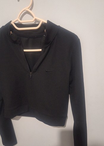 Siyah Yüksek Yakalı Kadın Spor crop - Görsel 2