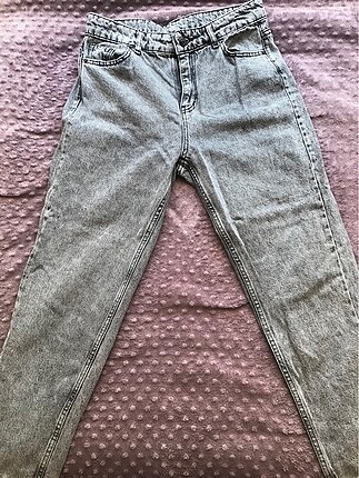 mom jean