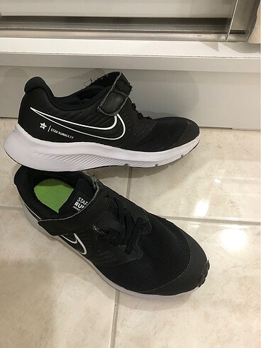 32 Beden Çocuk spor ayakkabısı