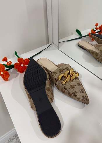 Zincir Detaylı Kahverengi Kadın Topuklu Terlik - Görsel 4