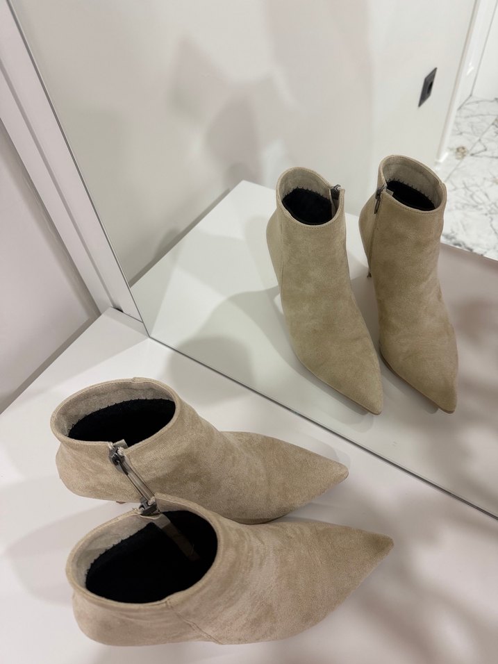 Süet kadın bot - Görsel 3