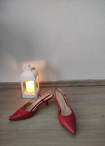 38 Beden Kırmızı stiletto