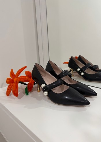 Siyah inci detaylı stiletto, ithal tasarım üründür - Görsel 4