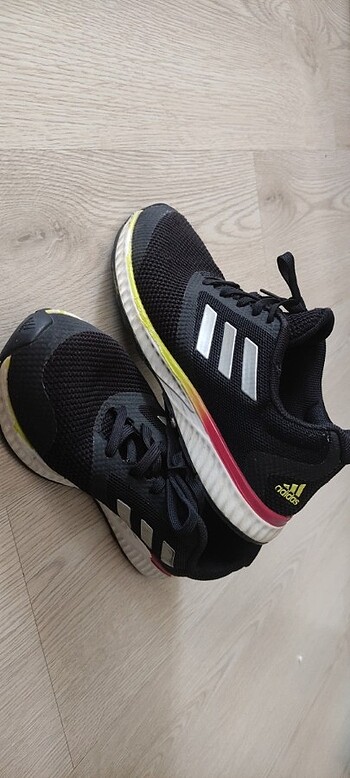 Adidas ayakkabı 
