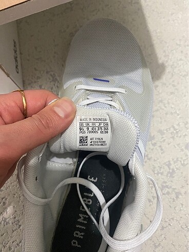 Adidas spor ayakkabı