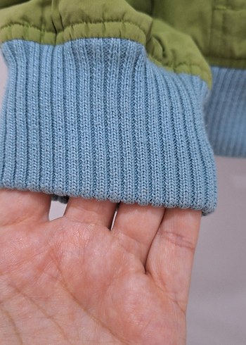 Yeşil Kapüşonlu Fermuarlı Yağmurluk - Görsel 12