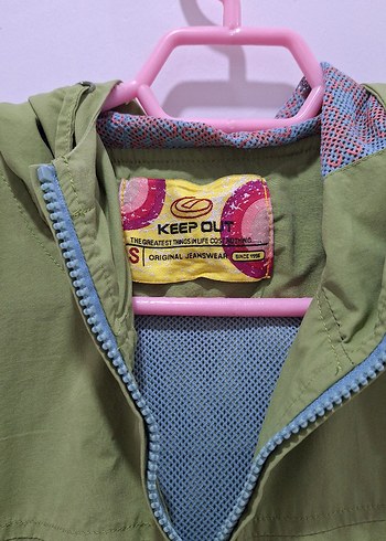 Yeşil Kapüşonlu Fermuarlı Yağmurluk - Görsel 7