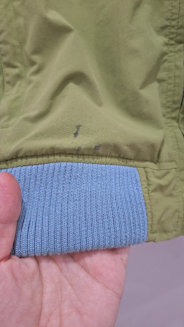 Yeşil Kapüşonlu Fermuarlı Yağmurluk - Görsel 5