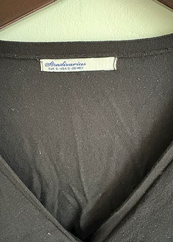 Düğmeli Siyah V Yaka Kadın Hırka - Görsel 3