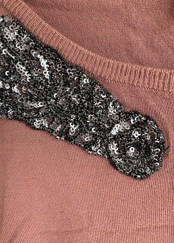 Boncuk Detayli Triko Hırka - Görsel 3