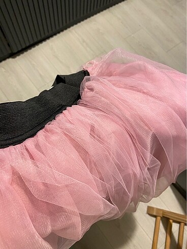 Pembe tül etek