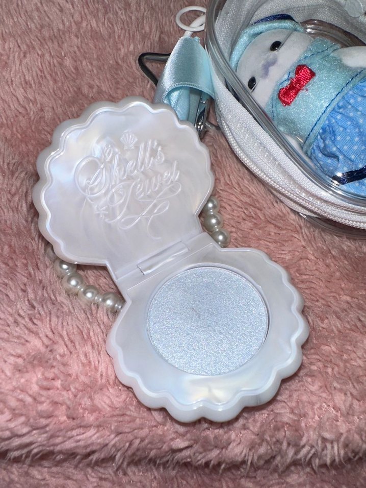 Sylvanian & Flower Knows Anahtarlık - Görsel 3