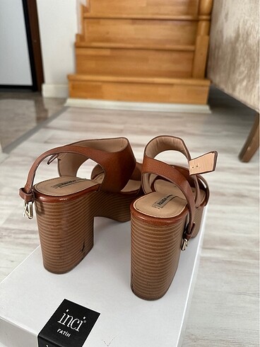 38 Beden Pull and bear topuklu ayakkabi