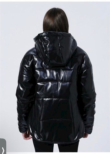 Siyah Deri Kadın Puff Mont - Görsel 2