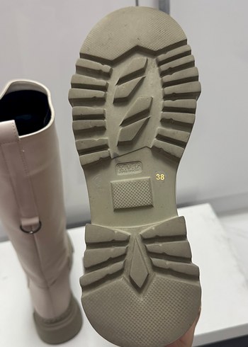 Bej Deri Diz Boyu Çizme - Görsel 5