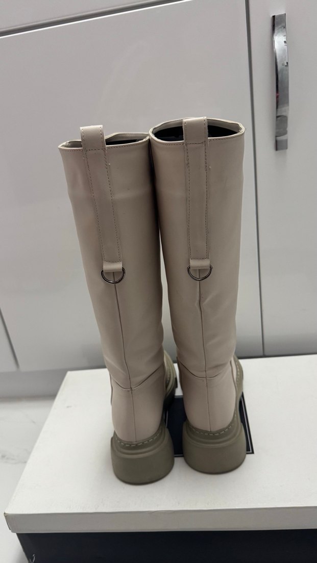 Bej Deri Diz Boyu Çizme - Görsel 3