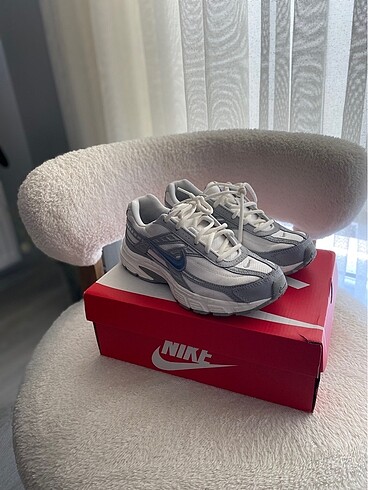 Nike nıke orjinal bayan ayakkabı