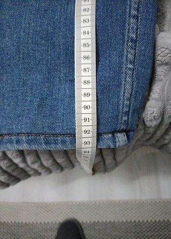 Gri Örgü Detaylı Midi Boy Bol Kesim Kot Pantolon - Görsel 2