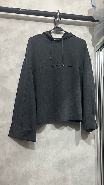 Mango Sweatshirt