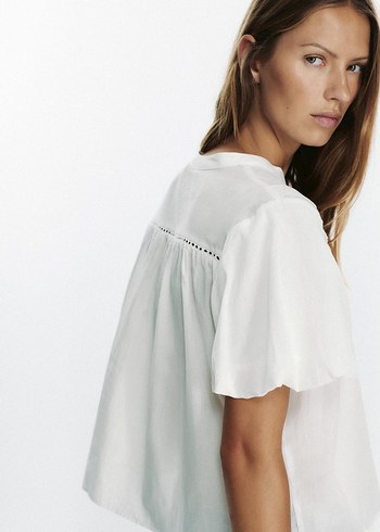 Dantel Detaylı Beyaz V Yaka Kadın Gömlek - Görsel 2