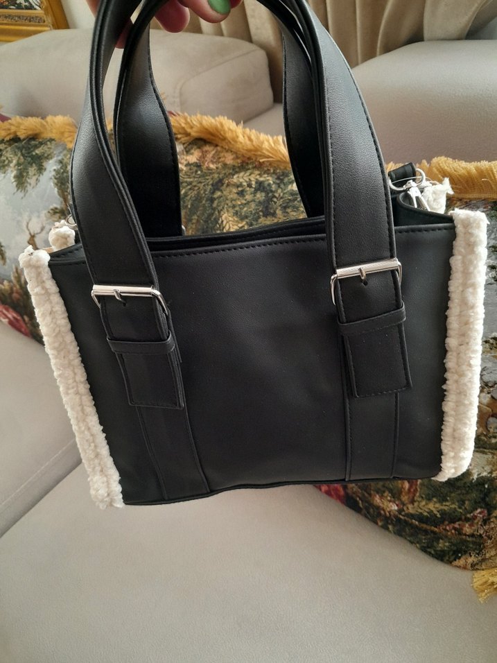 Tokalı Siyah Deri Kadın Çanta - Görsel 2