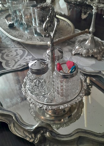 Antika Beyaz Şeffaf Tuzluk ve Biberlik Seti - Görsel 2