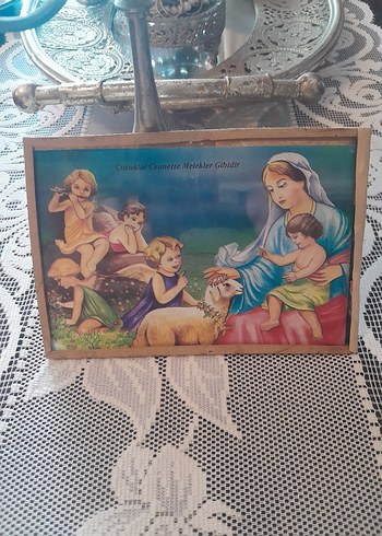Çocuklar Cennette Melekler Gibidir Kartpostal pano