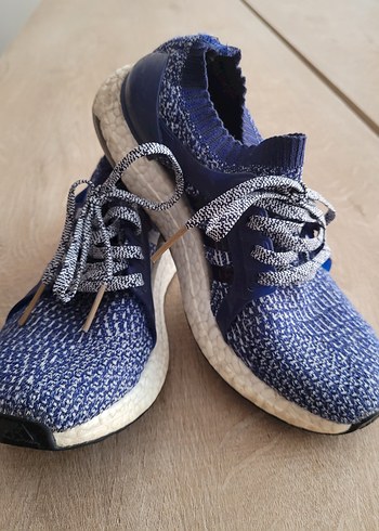 36,5 Beden Adidas Spor Ayakkabı