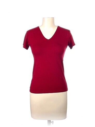 Diğer T-shirt %70 İndirimli.