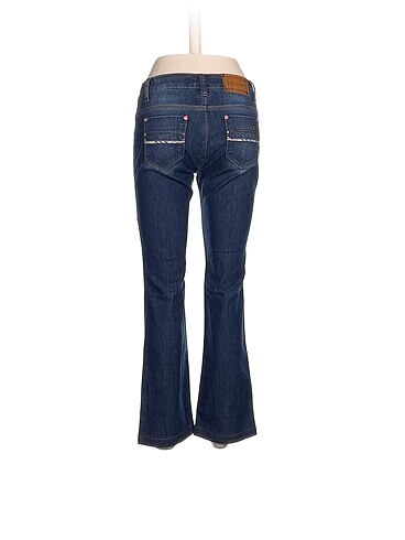 30 Beden Burberry Jean / Kot %70 İndirimli.