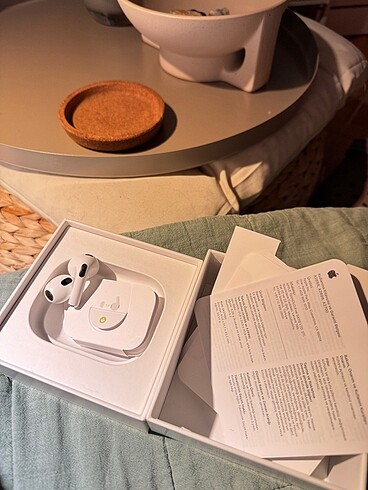 Airpods 3. Nesil Orjinal Şarj kutusuz