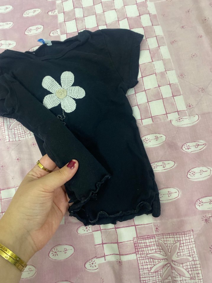 Kız Çocuk Siyah Payetli Tişört - Görsel 2