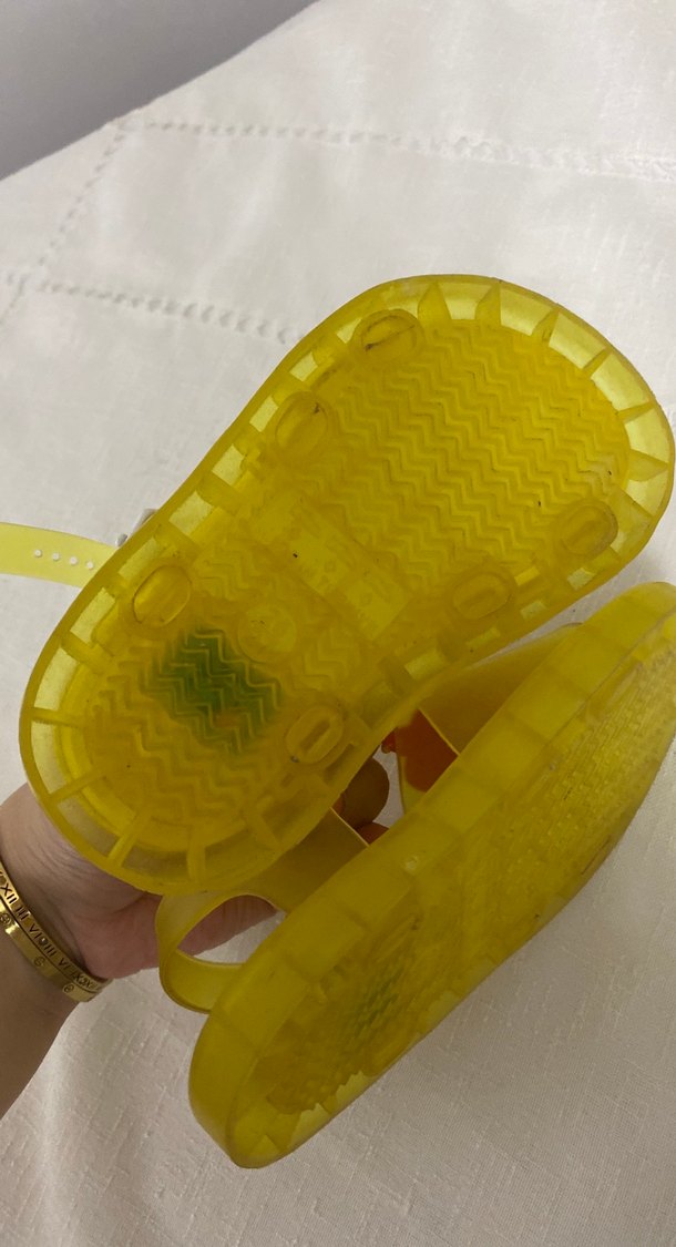 Sarı Baskılı Kız Çocuk Sandalet 26-27 numara - Görsel 4