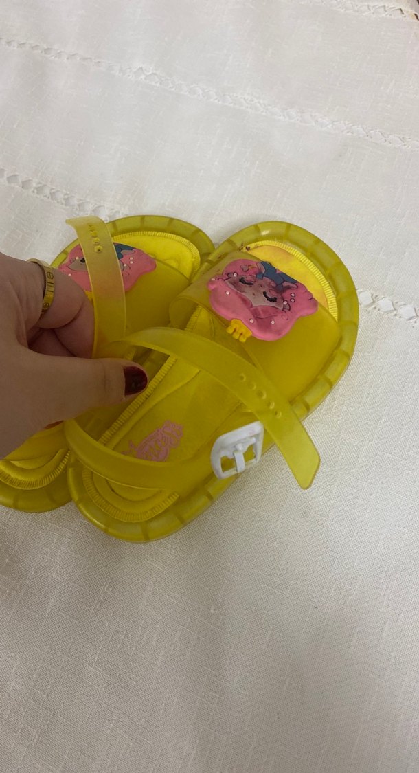 Sarı Baskılı Kız Çocuk Sandalet 26-27 numara - Görsel 3