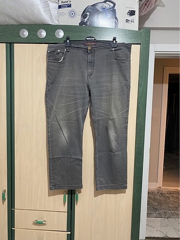 Erkek pantolonu
