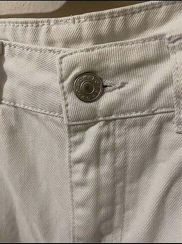 26 Beden Beyaz pantolon