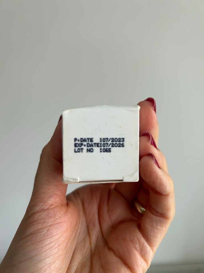 The Purest Solutions Kafein + Vitamin C Göz Serumu - Görsel 4