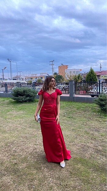 Zara Kırmızı elbise abiye