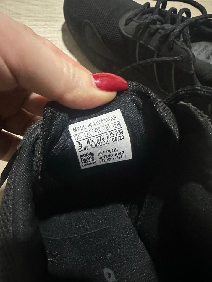 Siyah Spor Ayakkabı Bağcıkları - Görsel 2