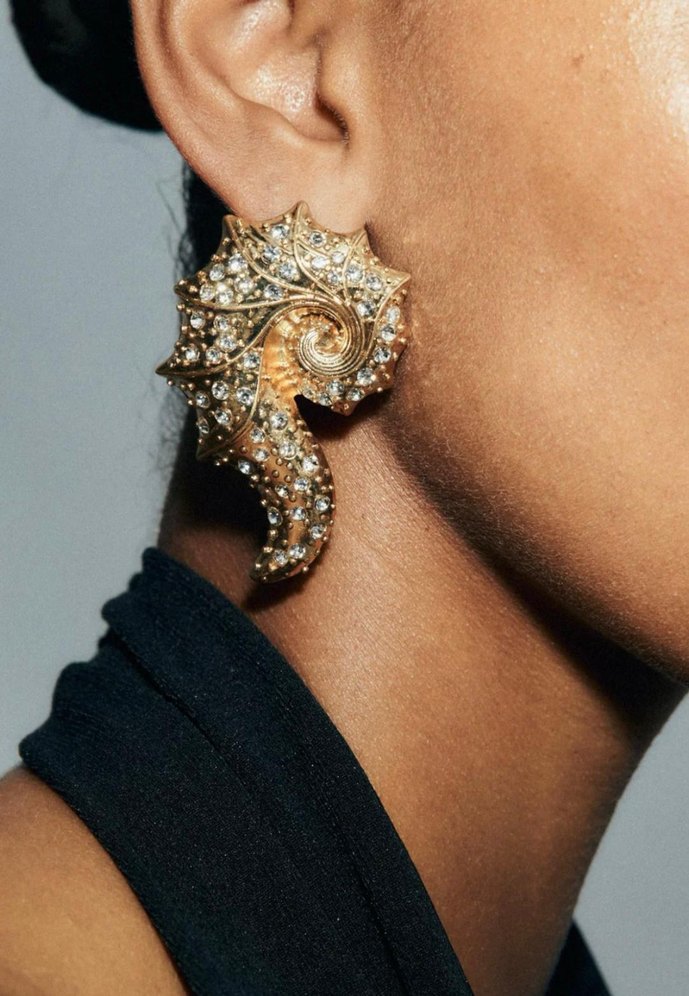 Parlak Altın Mini Payetli Bohem Küpe - Görsel 3