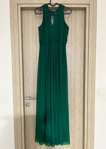 s Beden Zümrüt Yeşili Halter Yakalı Uzun Abiye Elbise