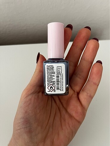 Pastel Pure pastel mavi ışıltılı oje