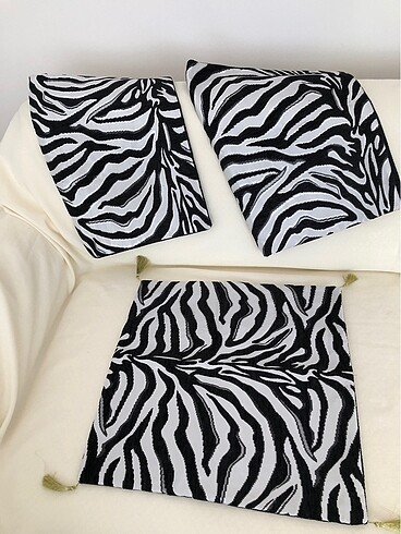English Home Sıfır Kırlent zebra desen